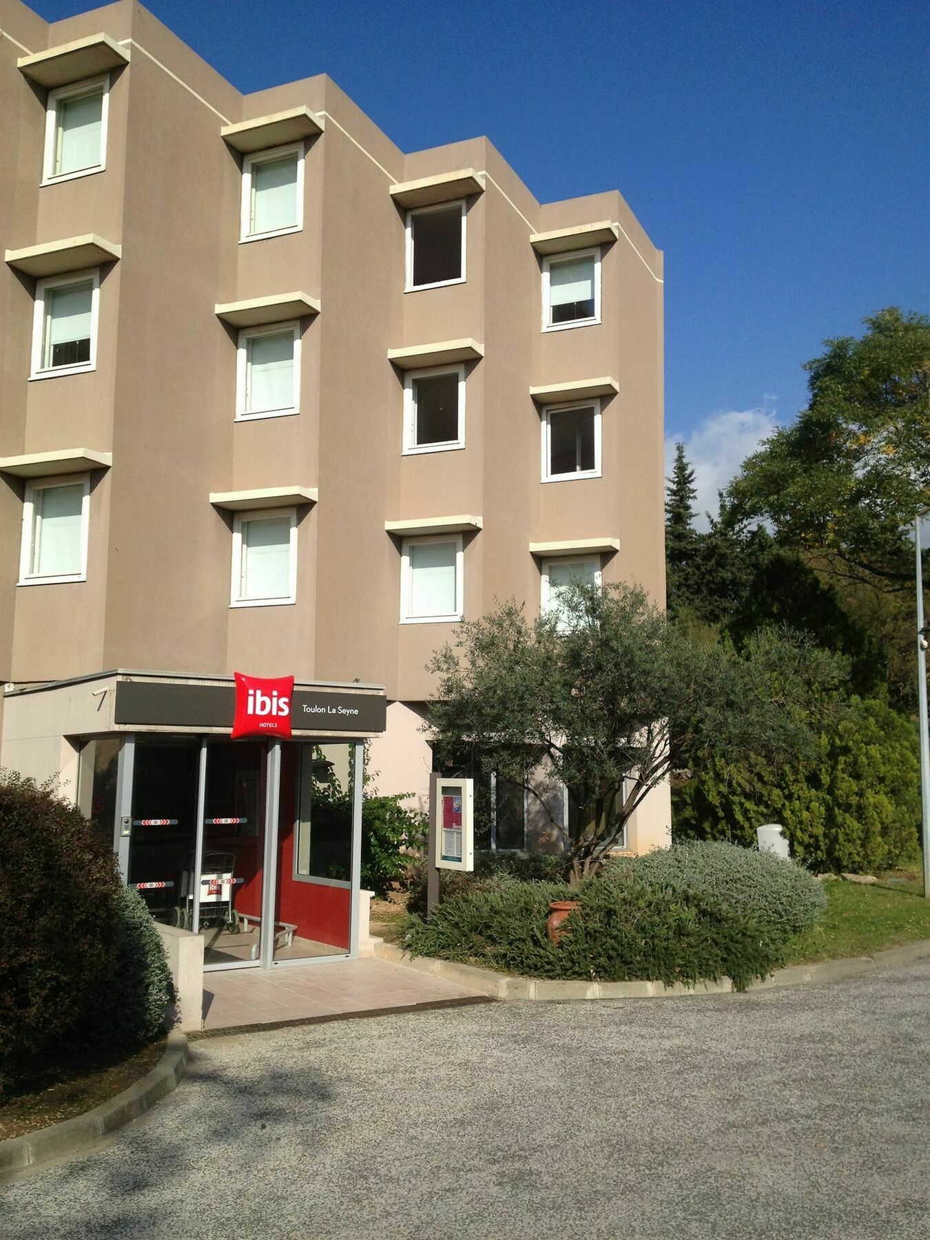 ibis Toulon La Seyne sur Mer Extérieur photo
